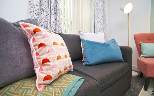 Isla House - Newport City Centre - Sleeps 7