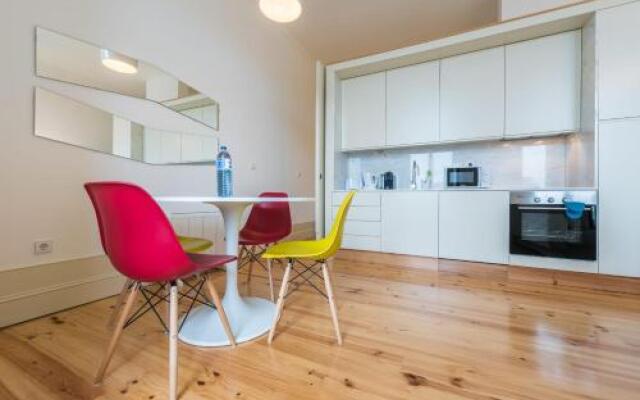 TPC Yellow Tiles Apartment