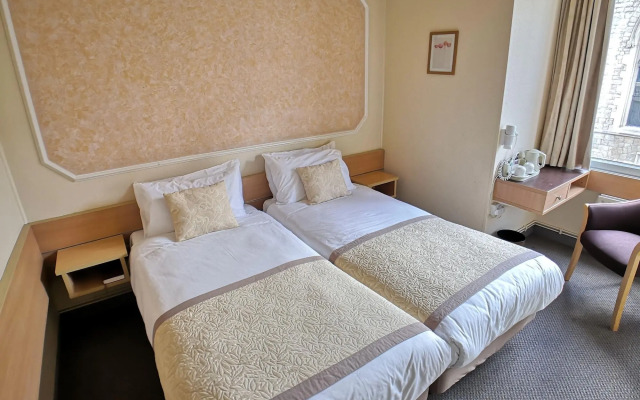 Lancaster Hall Hotel