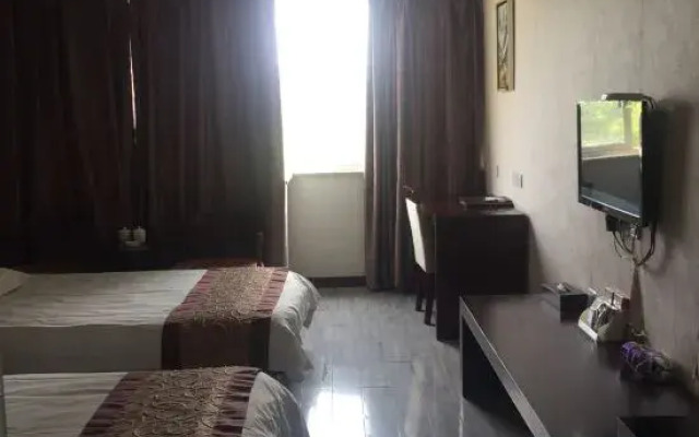 Borui Business Hotel