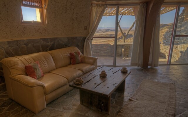 Rostock Ritz Desert Lodge