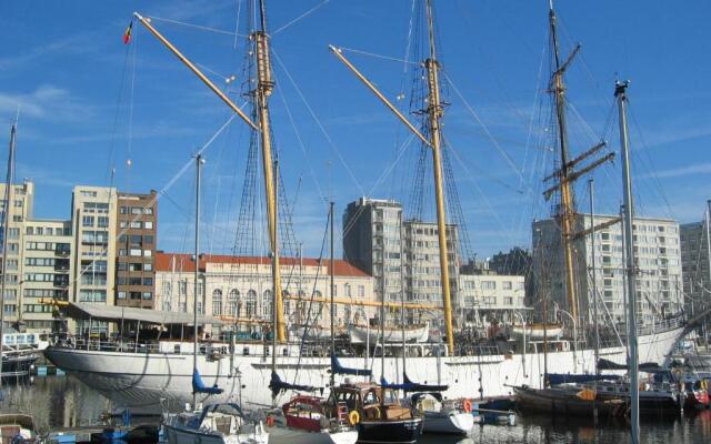 Toffe Studio Op 300M Van De Zeedijk Van Oostende