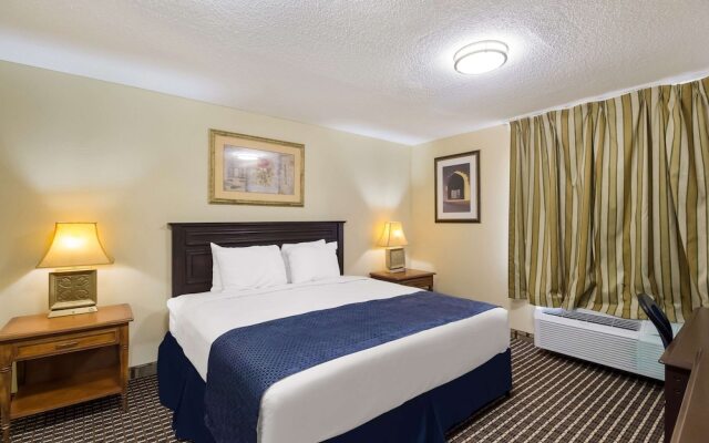 OYO Townhouse Houston Airport North