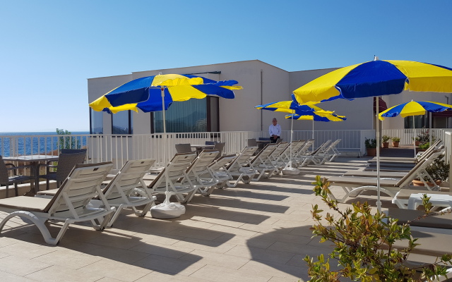 Ladies Beach Suit Otel