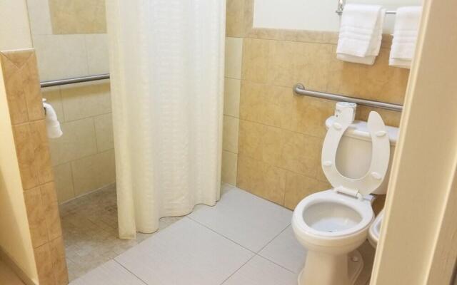 Executive Inn & Suites