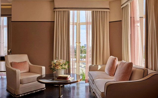 Sunset Tower Hotel
