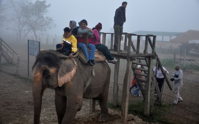 Hotel Sapana Village Lodge Chitwan