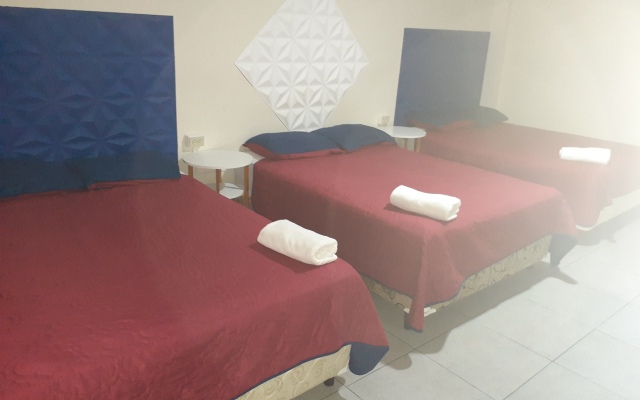 Hostal Express Inn Aeropuerto Internacional