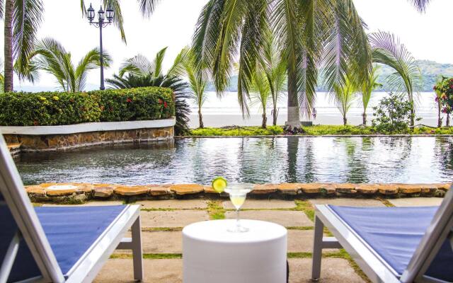 Villa Marina Lodge & Condos