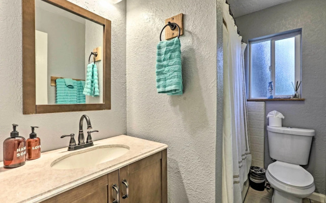 Idyllic Tahoe Home: 1 Mi to Heavenly Ski Resort!