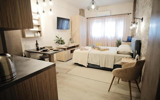 Sunny Suites & Studio