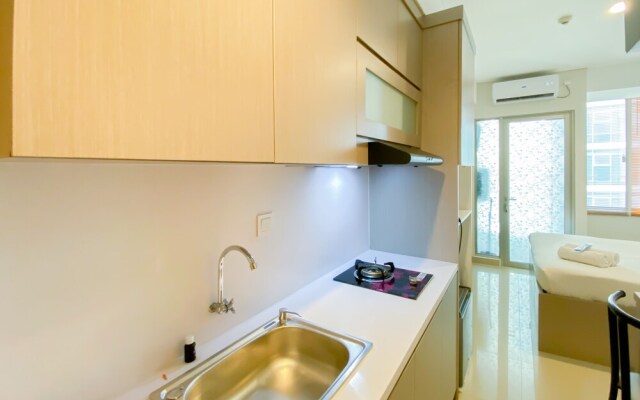 Cozy Stay Studio At Tamansari Iswara Apartment