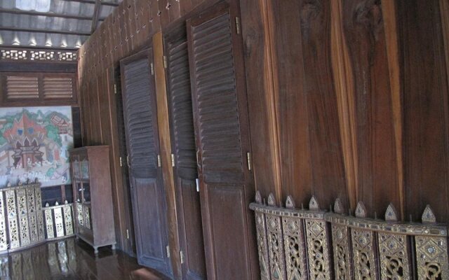 Ayothaya Riverside House