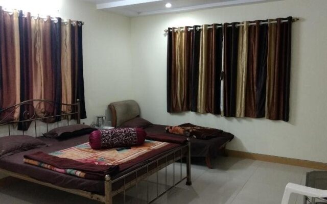 Hotel Shanti Palace
