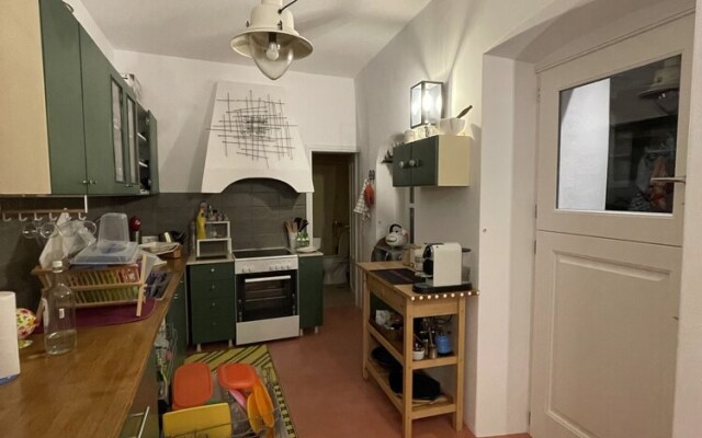 Inviting 3-Bed House In Naousa