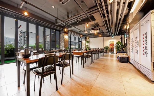 Yeosu Jin Arirang Hostel