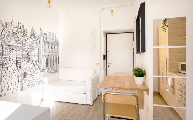 A Yellow Touch - Modern Studio in Isola Milano