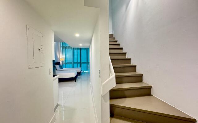 SeaStays Apartments