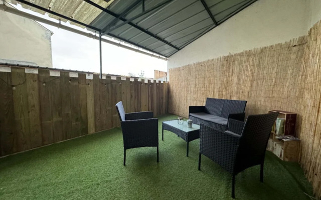 Apartment in Le Mans Near Train Station