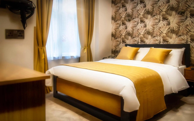 Westbury Hotel