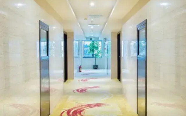 Zhao Huang the Garden Hotel