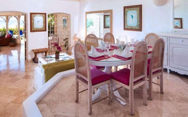 Emerald Beach 6 - Villa Cassia
