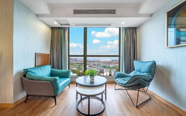 Jianianhua Hotel (Chongqing Longxing Liangjiang Movie and Television City)
