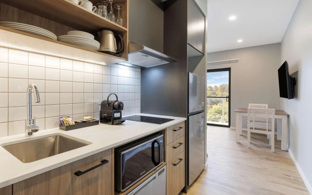 Best Western Plus North Lakes Hotel