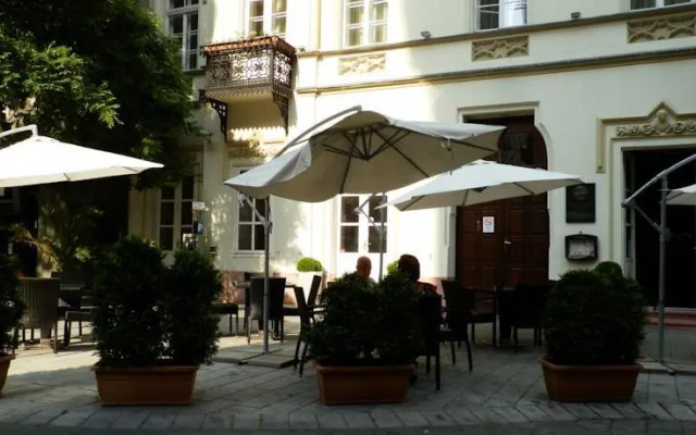 Harmonie - near to the Basilica