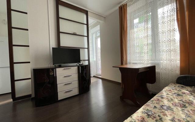 Apartments on Yablonevaya street 19