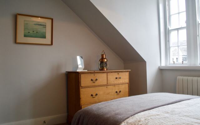 1 Bedroom Flat In Edinburgh