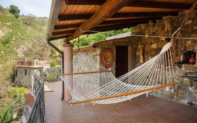 Holiday Home in Sicily With Pool & Views