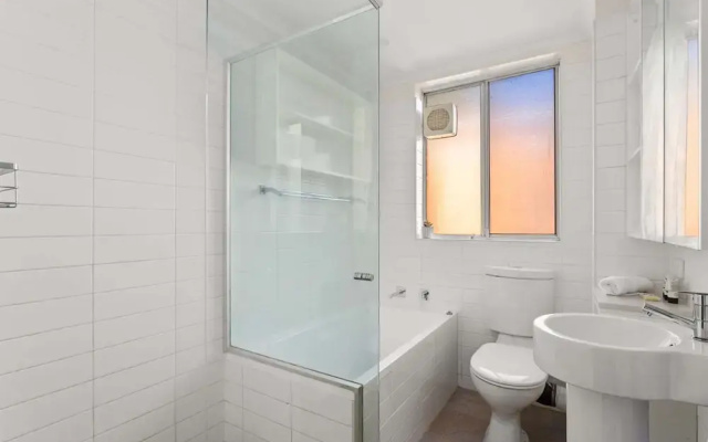 Beautifully Peaceful 2-bed Apartment
