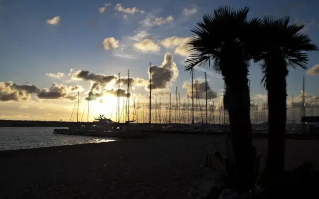 La Cometa Guest Houses