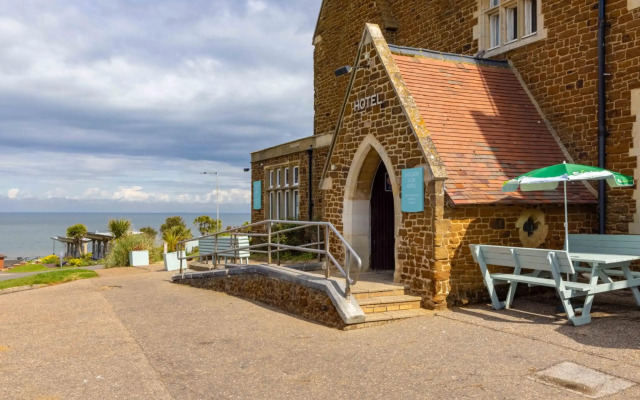 The Golden Lion hotel