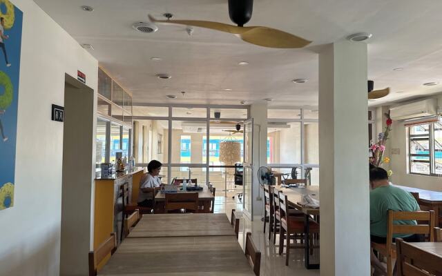Thirdy's Tourist Inn