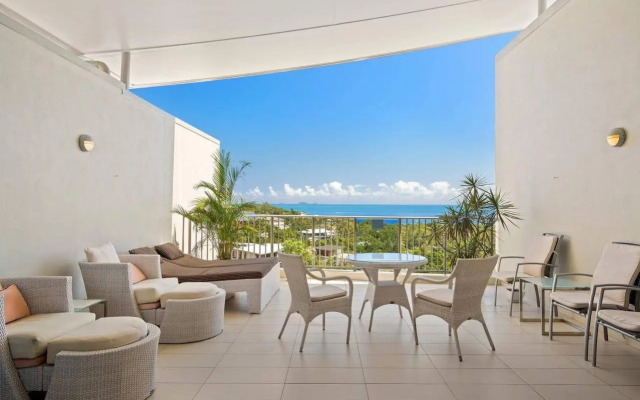 Azure Sea Whitsunday Resort