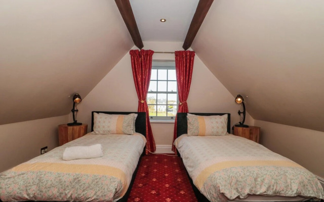 Royal Oak House