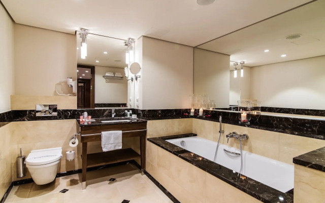 Airport Hotel Okecie