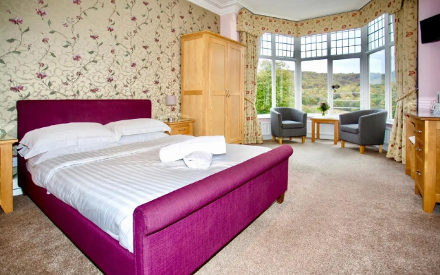 Sir William Hotel