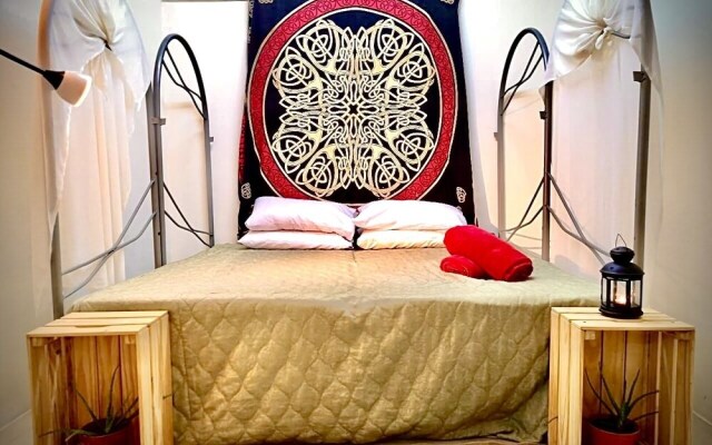 OYO 90479 Monkey Mansion