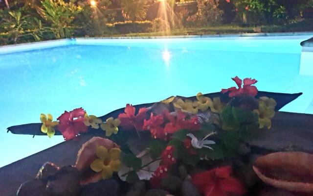 bungalow confortable avec piscine...