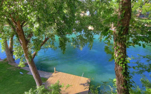 Texas River Haus LD 1683