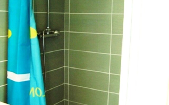 Studio in Pouydraguin, With Pool Access and Terrace