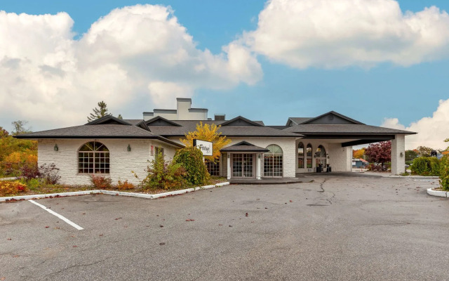 Best Western Plus Orillia Hotel