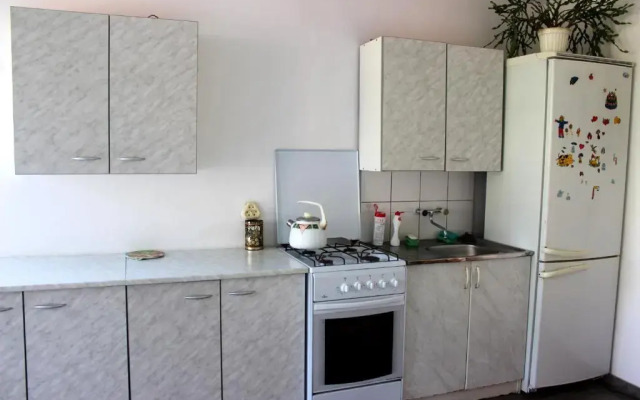 Guest house on Samburova 210b