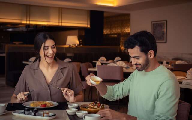 Radisson Collection Hotel & Spa, Riverfront Srinagar