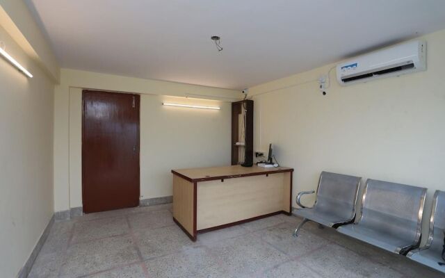 OYO 14633 Lakeview Guest House