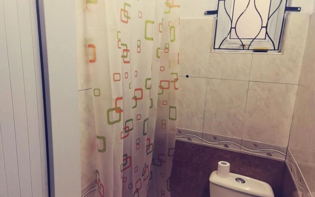 Cheerful 4-bedrooms Beachfront Home Flic en Flac