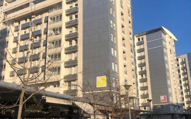 Belville Luxury Apartment